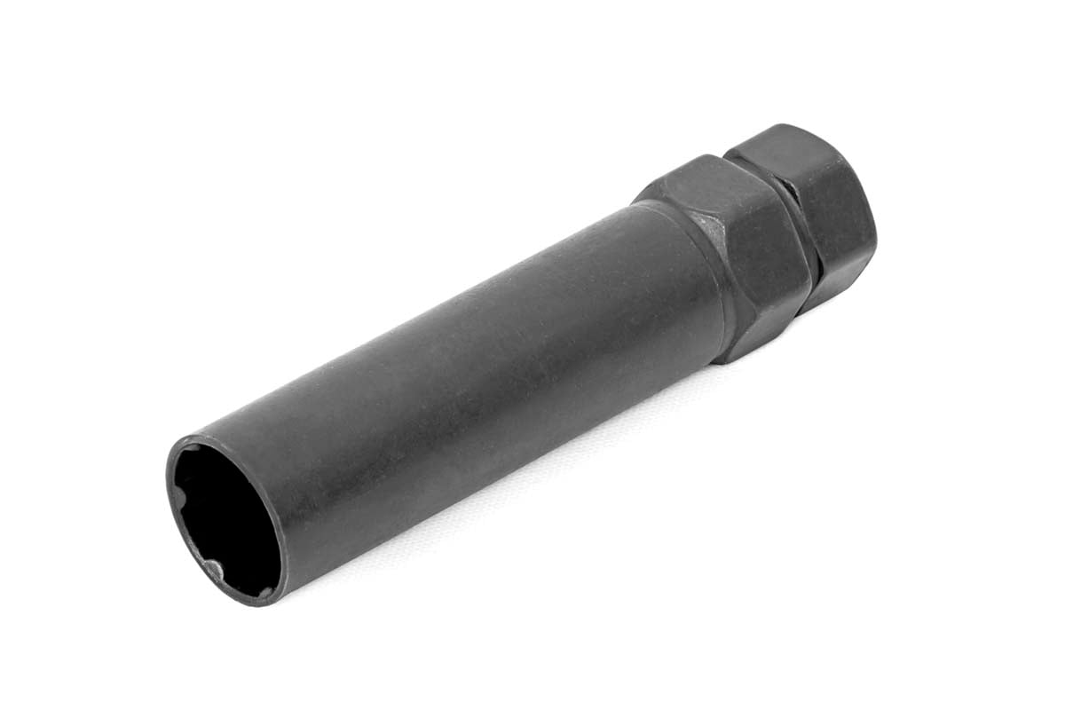 Chevrolet Avalanche 2500 Lug Nut Set - Rough Country - M14x1.5 Bulge Acorn Style - Chrome - '02-'06